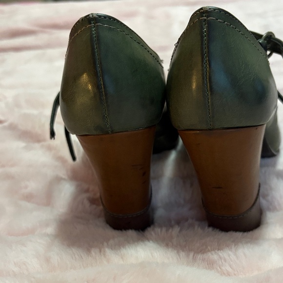 American Eagle Outfitters Women's Green Mary Jane Heels - Picture 4 of 7